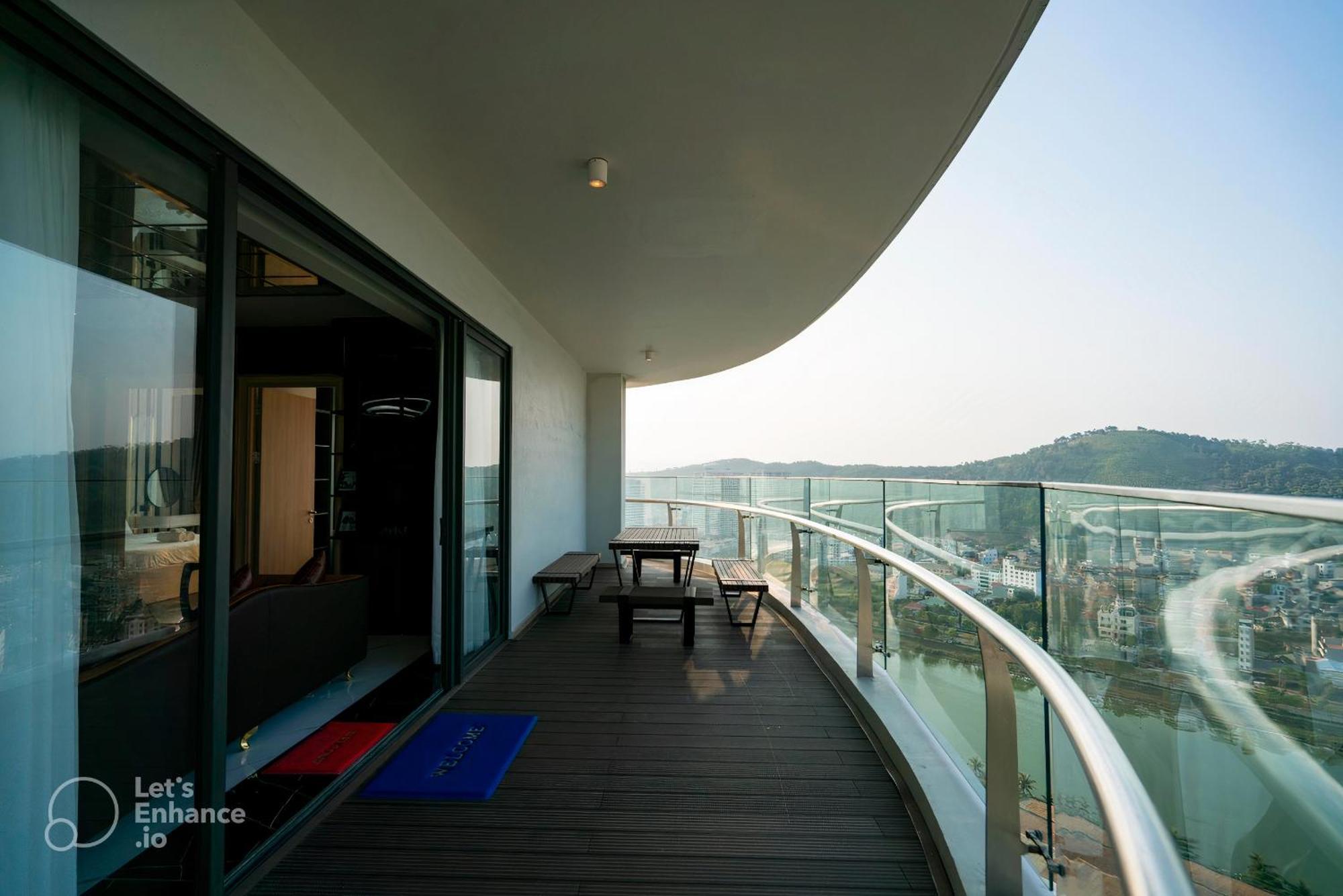 Comzy Ha Long Homestay Exterior photo