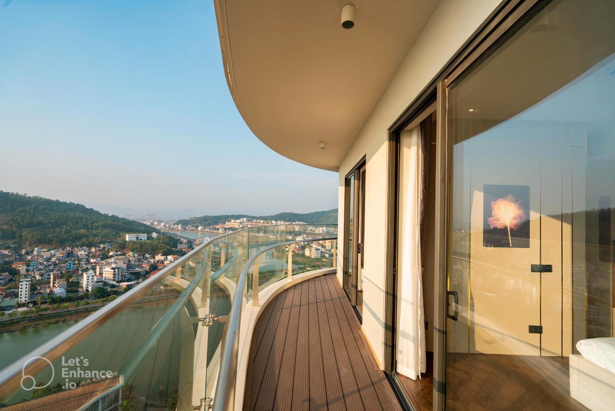 Comzy Ha Long Homestay Exterior photo